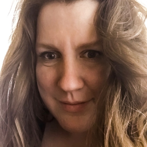 Meet your Posher, Meagan - Picture 1 of 1